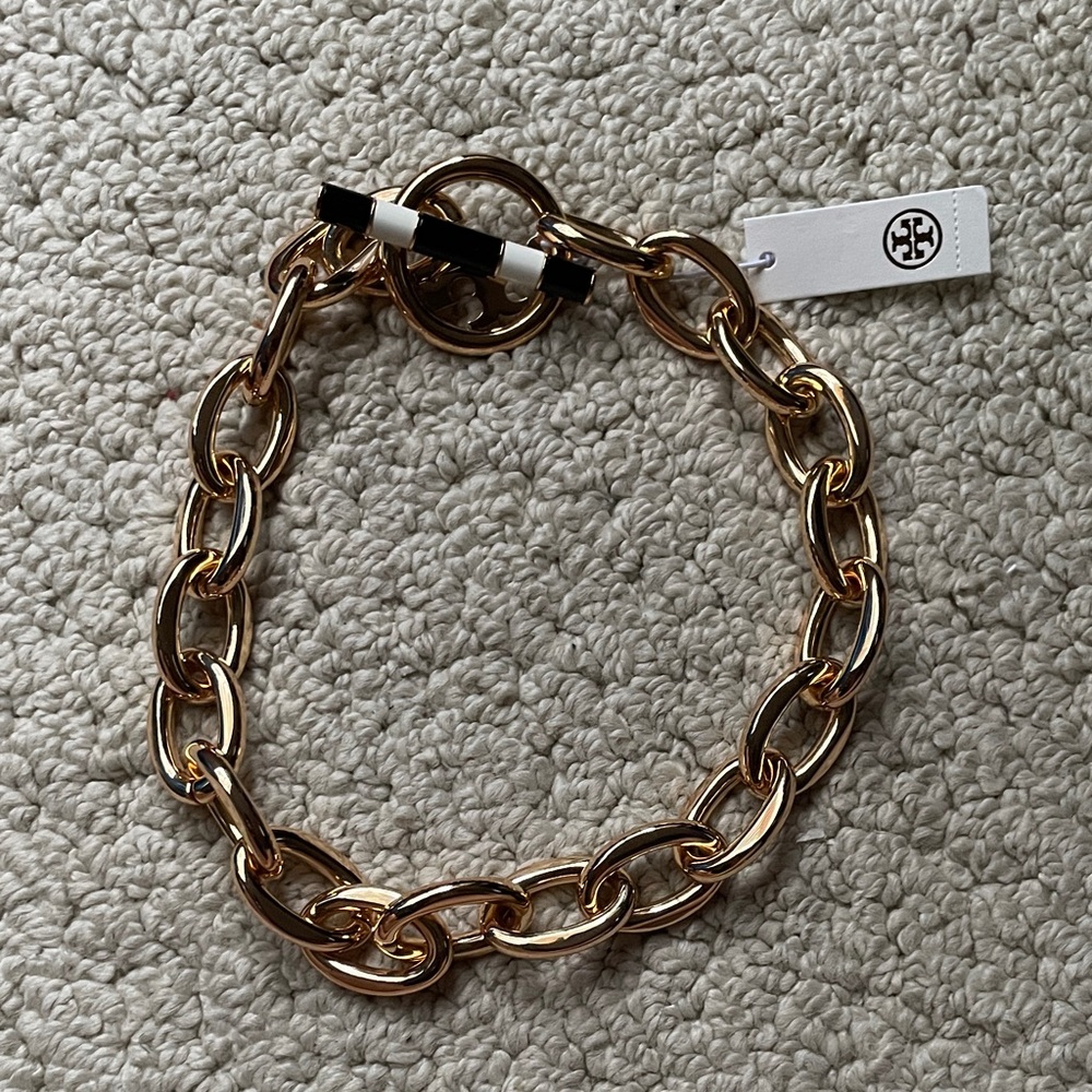 Tory Burch Miller Short Toggle Necklace